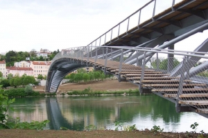 MF Passerelle sur le Rhône Cité internationale à Lyon (69)